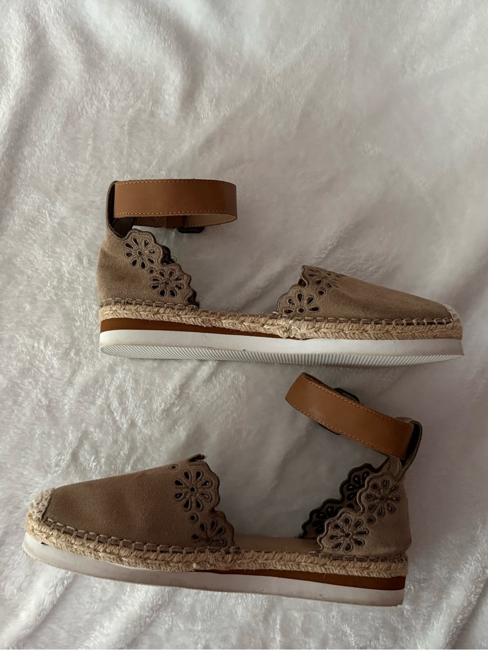 Crown Vintage Soft Camel/Tan Suede Espadrille Crochet Boho Shoes 9 - Picture 2 of 6